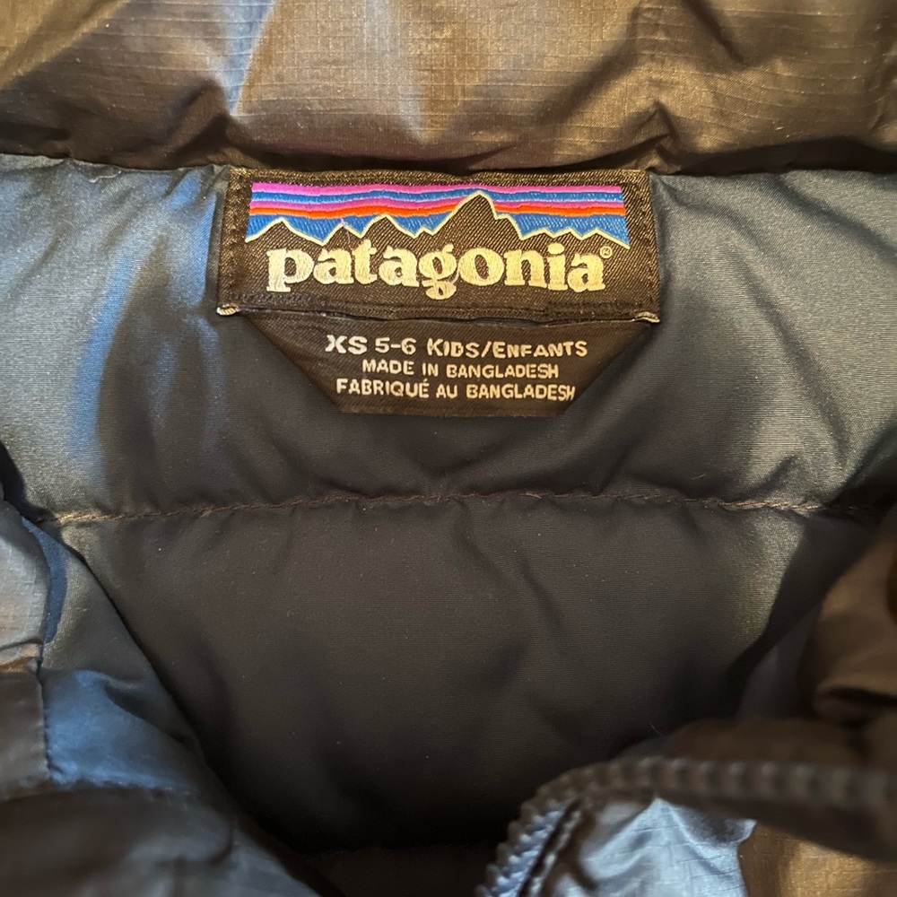 Kids Patagonia puffer jacket